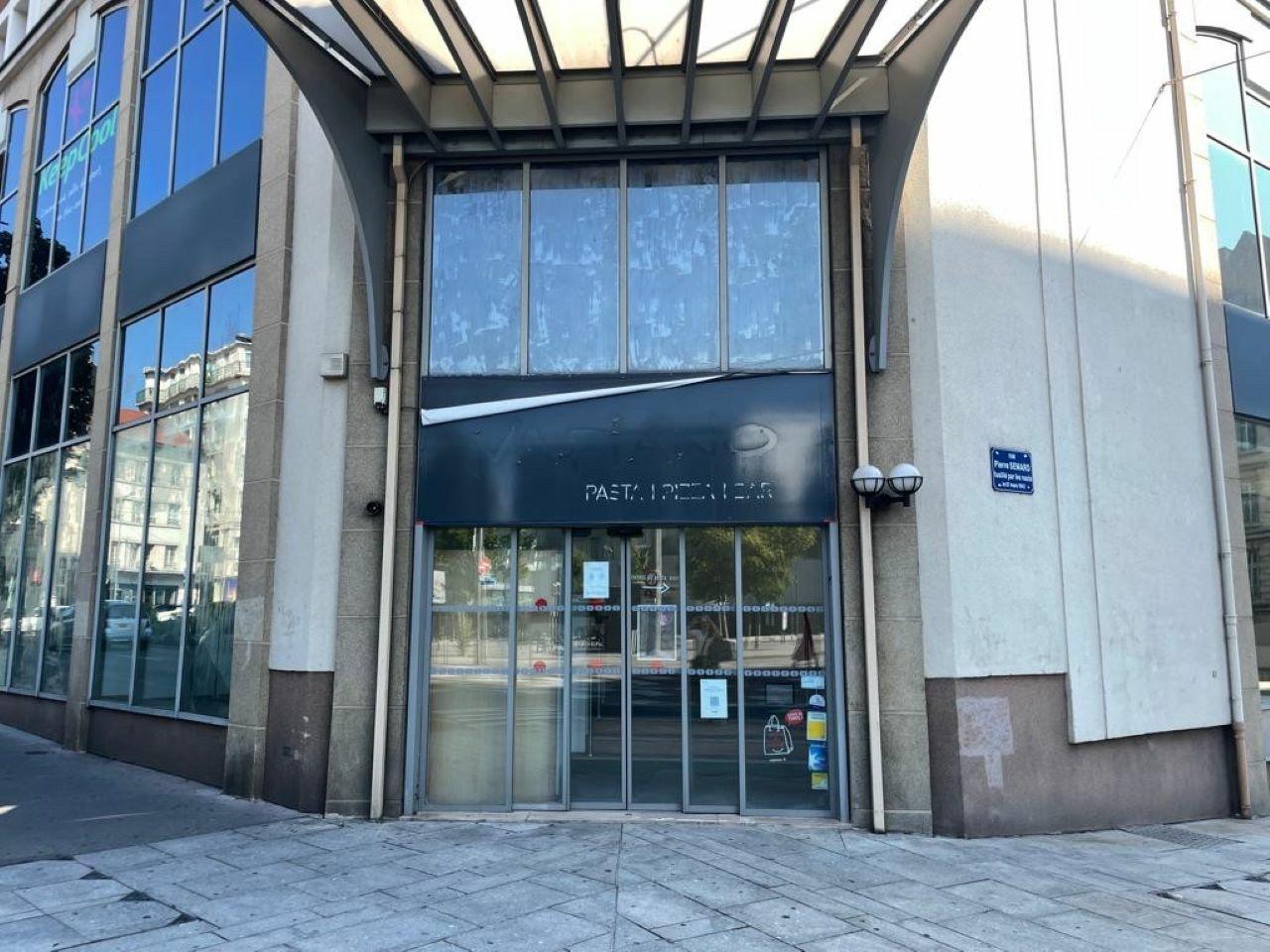 Commerce Nancy 983m² Location commerce Nancy Meurthe-et-Moselle OLCOM2204502 2